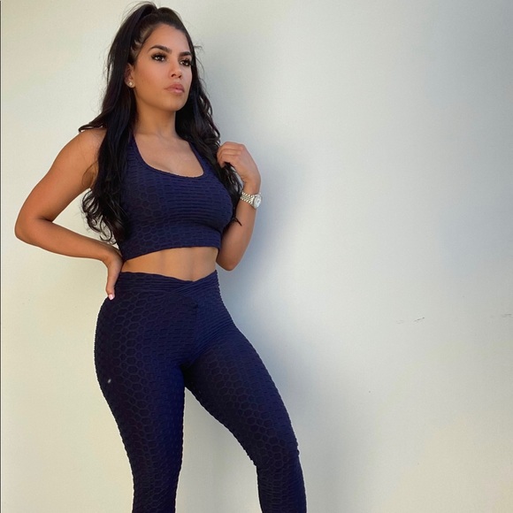 2 pc set - Picture 1 of 1